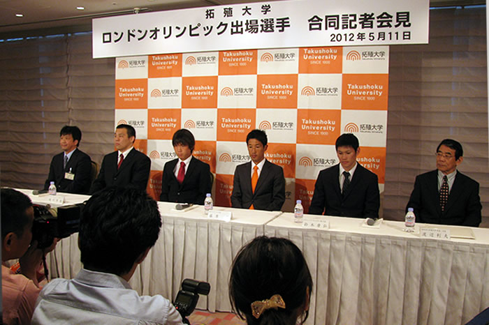 http://past-news.takushoku-u.ac.jp/news/120511press-conference.jpg
