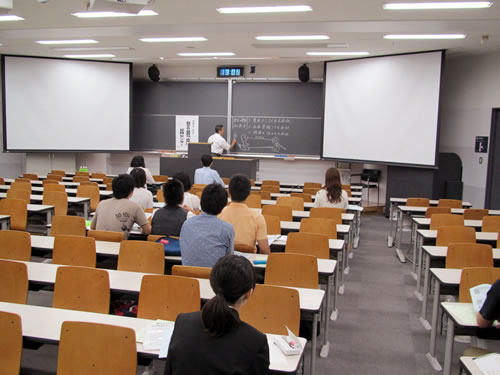 http://past-news.takushoku-u.ac.jp/news/120713cs_seminar02.jpg