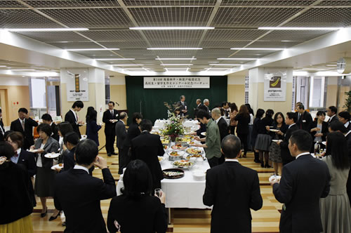 http://past-news.takushoku-u.ac.jp/news/121028sakubun-contest_ceremony05.jpg