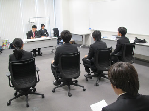 http://past-news.takushoku-u.ac.jp/news/121118career_seminar01.jpg
