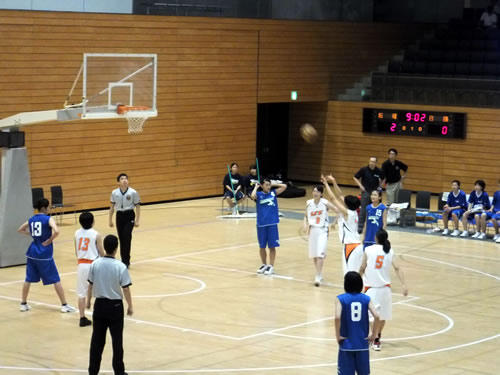http://past-news.takushoku-u.ac.jp/sports/110903basketball-women01.jpg