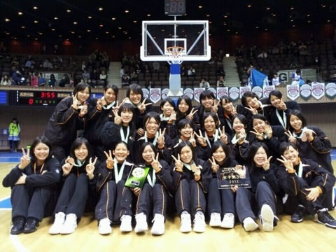 http://past-news.takushoku-u.ac.jp/sports/121124basketball-women.jpg