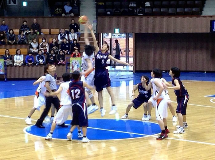 http://past-news.takushoku-u.ac.jp/sports/131020basketball-women.jpg