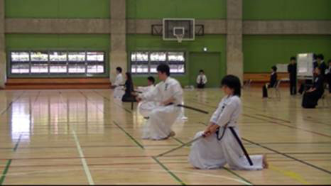 http://past-news.takushoku-u.ac.jp/sports/140624iaido_01.jpg