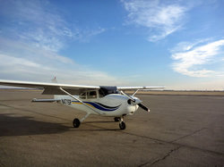 ネブラスカ州立大学カーニー校の飛行訓練機