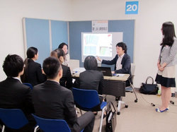就職部主催「留学生対象合同企業説明会in青山」を開催しました