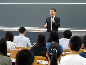 高大連携講座「高校生のためのアジアの言語と文化」が開催