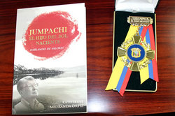 出版された本と受勲された勲章